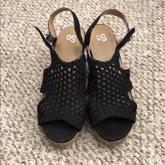 Wedge Heels - Picture 3 of 4